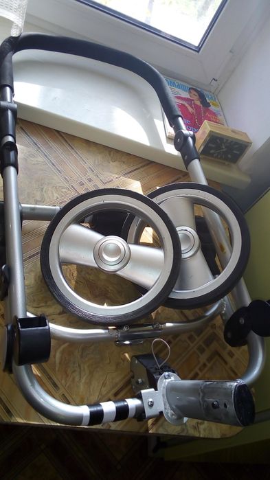 ВЕЛОСИПЕД складной детский 3-х-колесный. ЦЕНА СНИЖЕНА  на одну неделю,