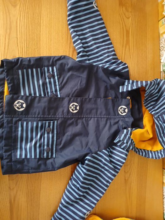 Куртка курточка безрукавка демісезонна куртка