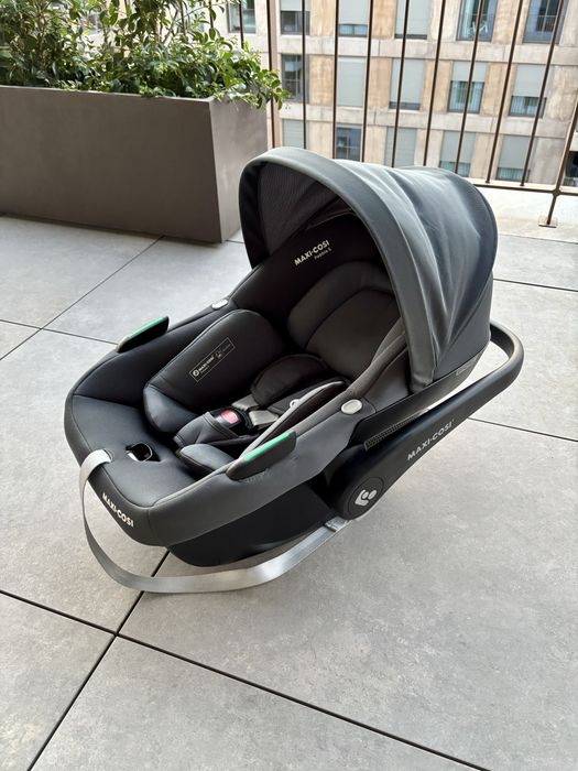 Ovo Maxi-Cosi Pebbles S (grupo 0+) em muito bom estado
