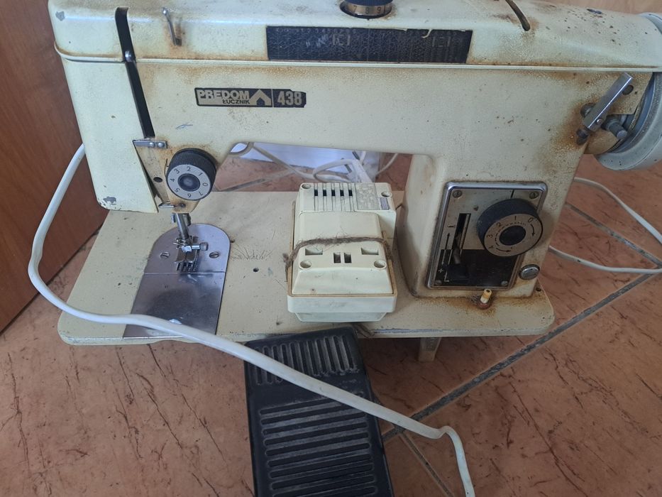 Maszyna do szycia Predom Łucznik 466