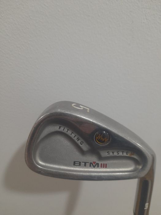 Tacos de golf como novos