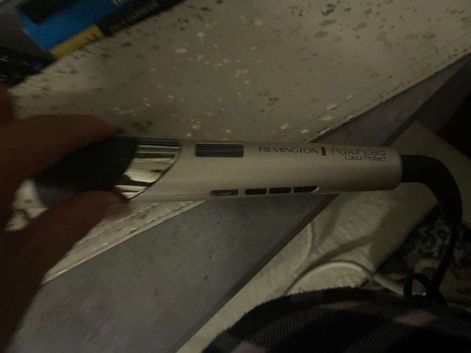 Modelador REMINGTON  150 A 230 ºC - 5 Níveis de Temperatura)