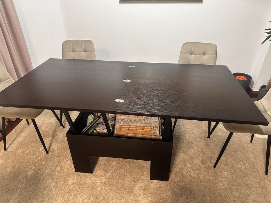 Mesa de jantar Multifuncional Em bom estado.