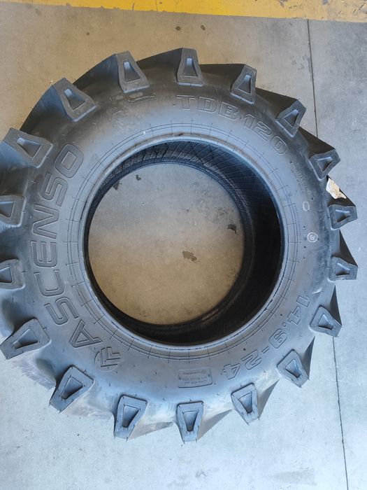 2 pneus novos Ascenso 14.9 -24 - Oferta dos Portes