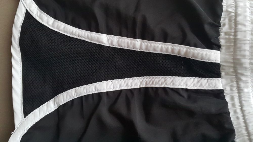 Krótkie spodenki sportowe, rozm.S
