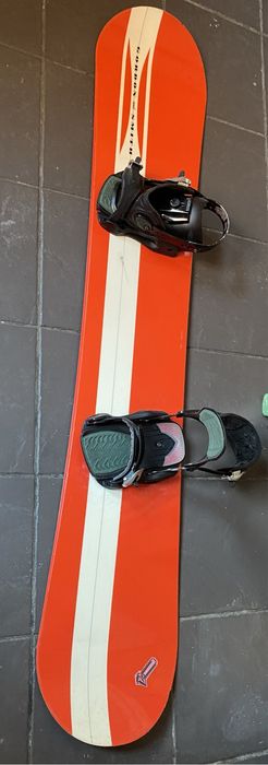 Snowboard c fixacoes