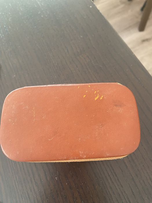 Caixa de viagem de homem antiga