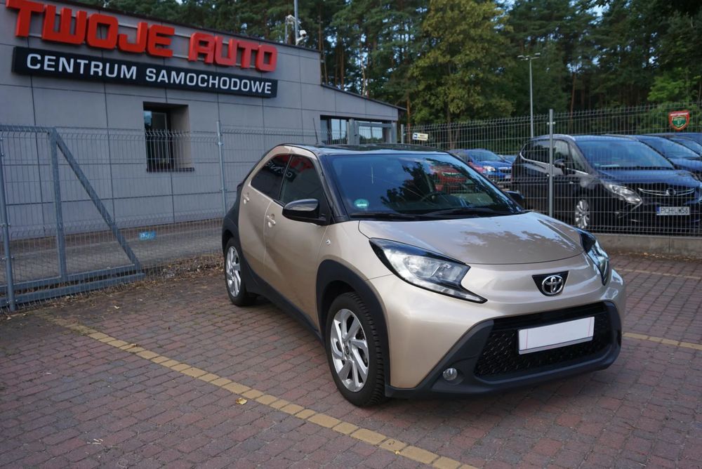 Toyota Aygo 1.0VVTi 72PS LED LineAssist Tempomat FrontAssist GrzaneFotele Zamiana