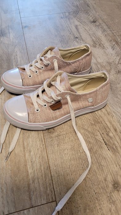 Buty, Trampki Iguana 33