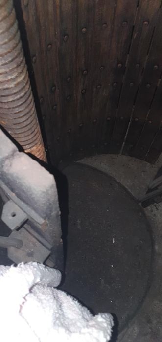 Dorna prensa e esmagadeira