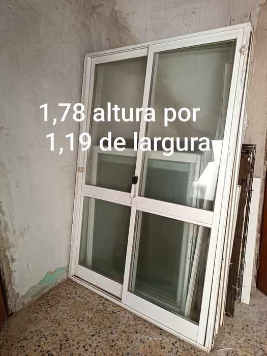 Porta em alumínio