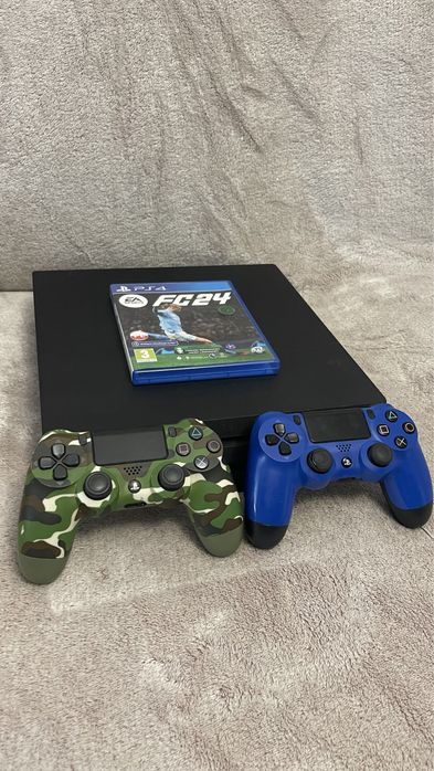 Sprzedam PS 4 Pro 1 tb