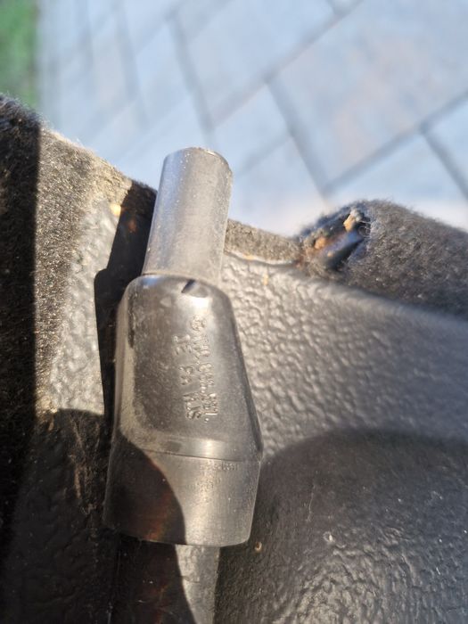 Półka bagażnika grupa volkswagen 1H6.863.537.