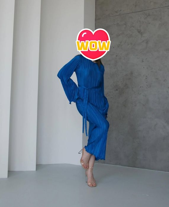 Елегантна жіноча сукня