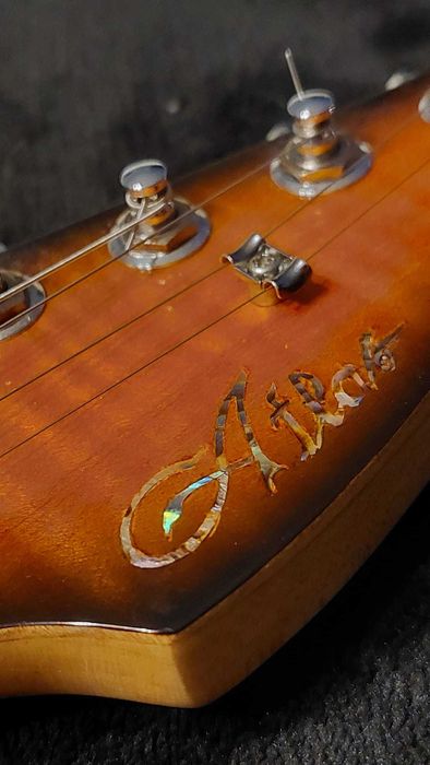 Guitarra ATLAS (Original)