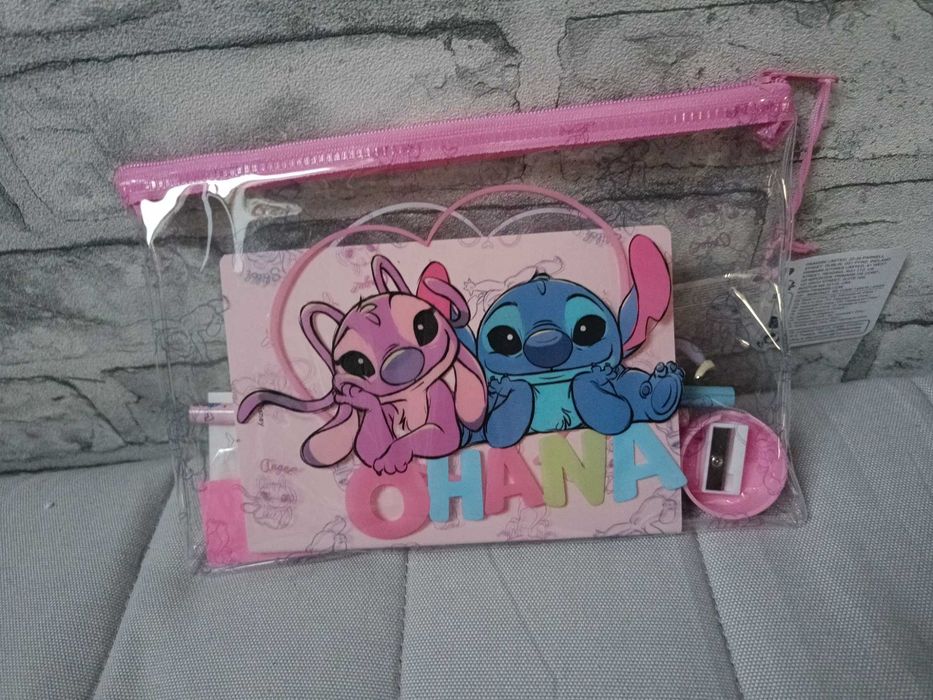 Piórnik Disney Stitch z przyborami PRIMARK