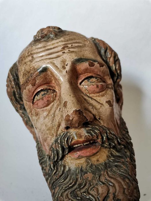 Busto de Santo em terracota policromada