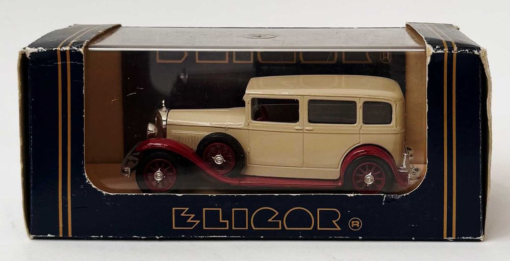 Eligor_MERCEDES BENZ 1929 Limousine “Nurburg”. Ref. 1043 Escala 1/43. Completo, como novo.