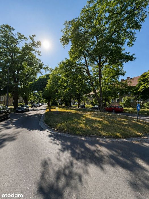 67 m² | 3 pokoje | jasne i dwustronne | I piętro | kameralnie | zieleń
