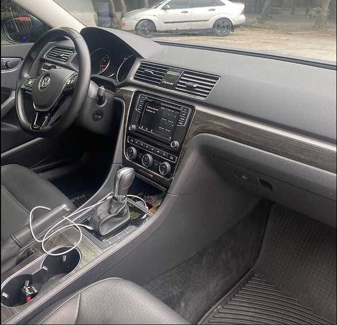 Volkswagen Passat 2.0T Se