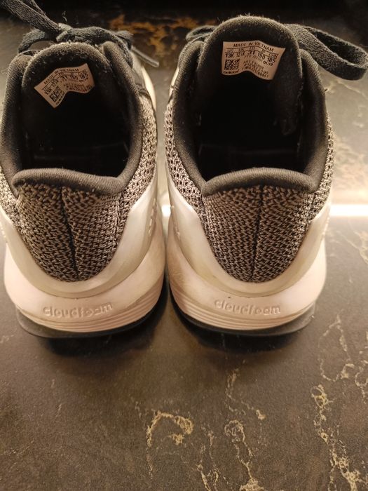 Buty Adidas chłopięce 31