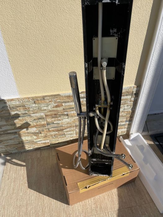 coluna de duche com chuveiro