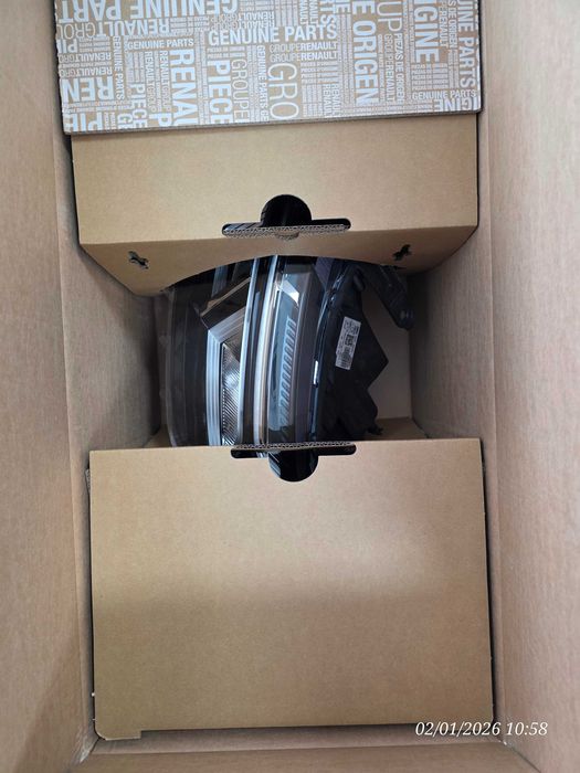 Farol Duster frente condutor - 2022