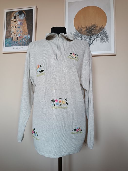 Sweter haftowane kwiaty 50% wełna
