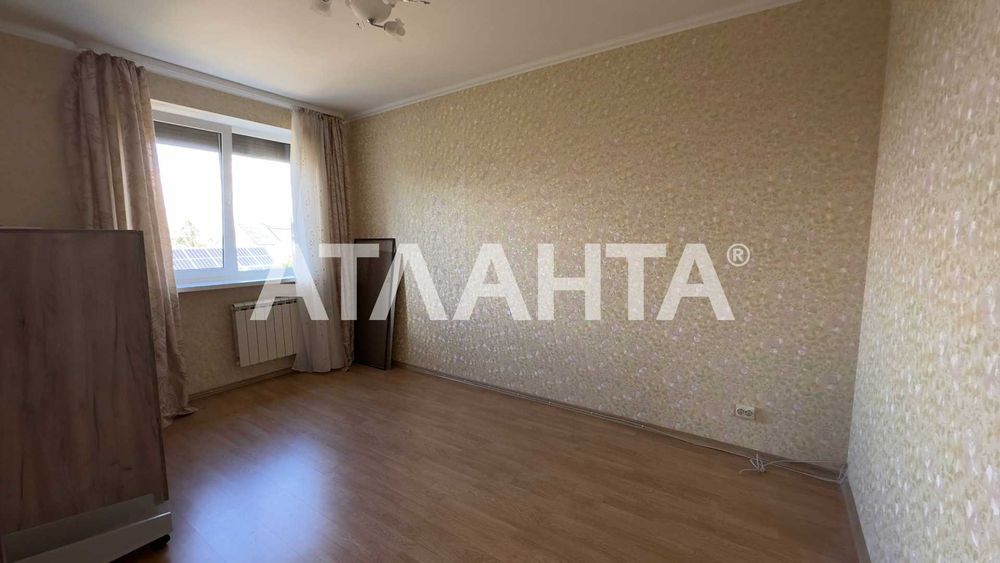 Просторный дом у моря, Фонтанка