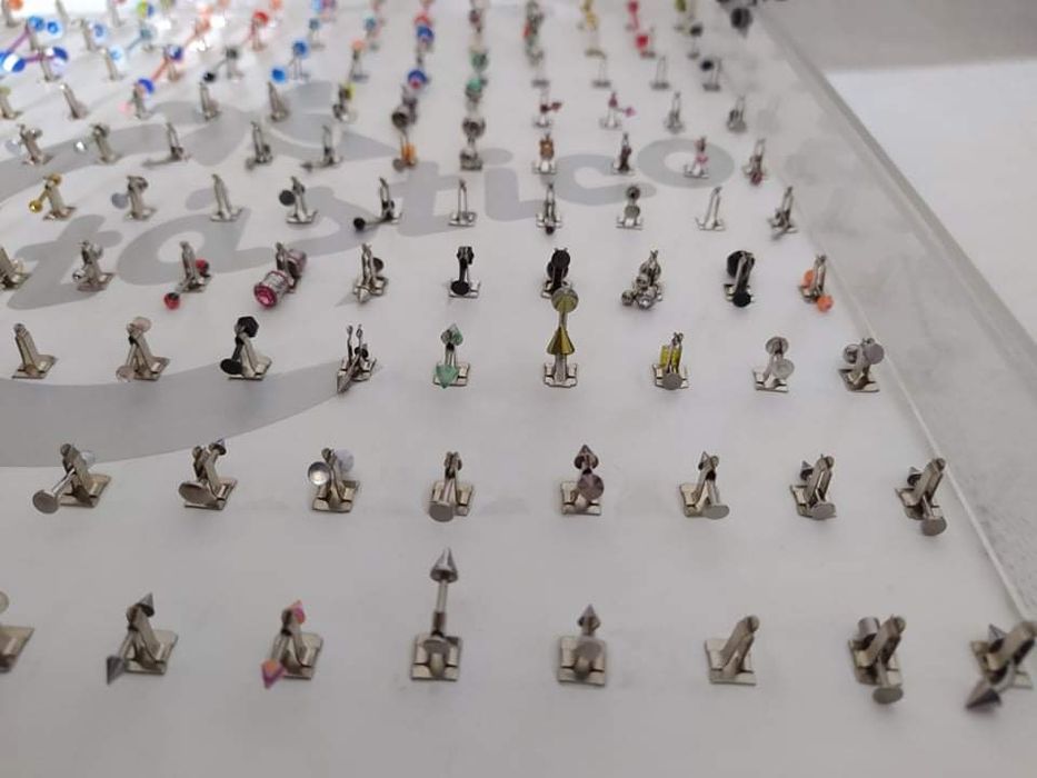 MEGA lote de +150 Piercings variados
