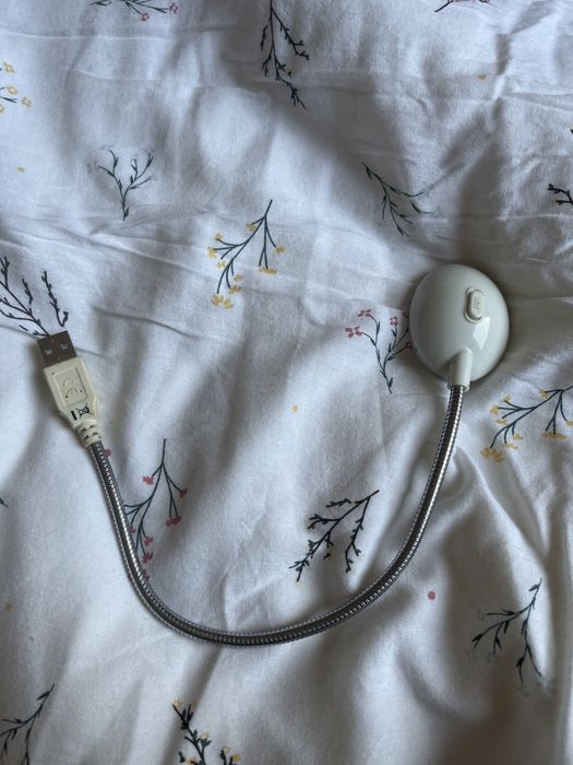 Biala Lampka usb do laptopa