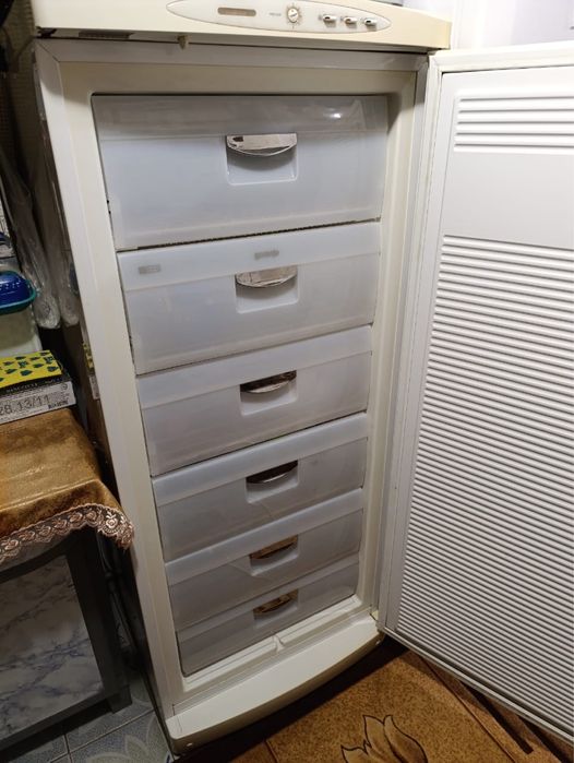 Морозильна камера