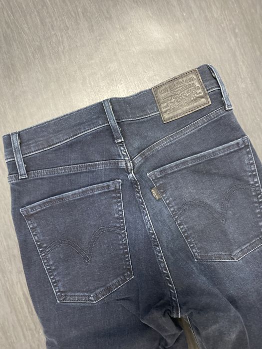 Jean Levi’s Mulher Mile High Super Skinny Marrina W27 L30