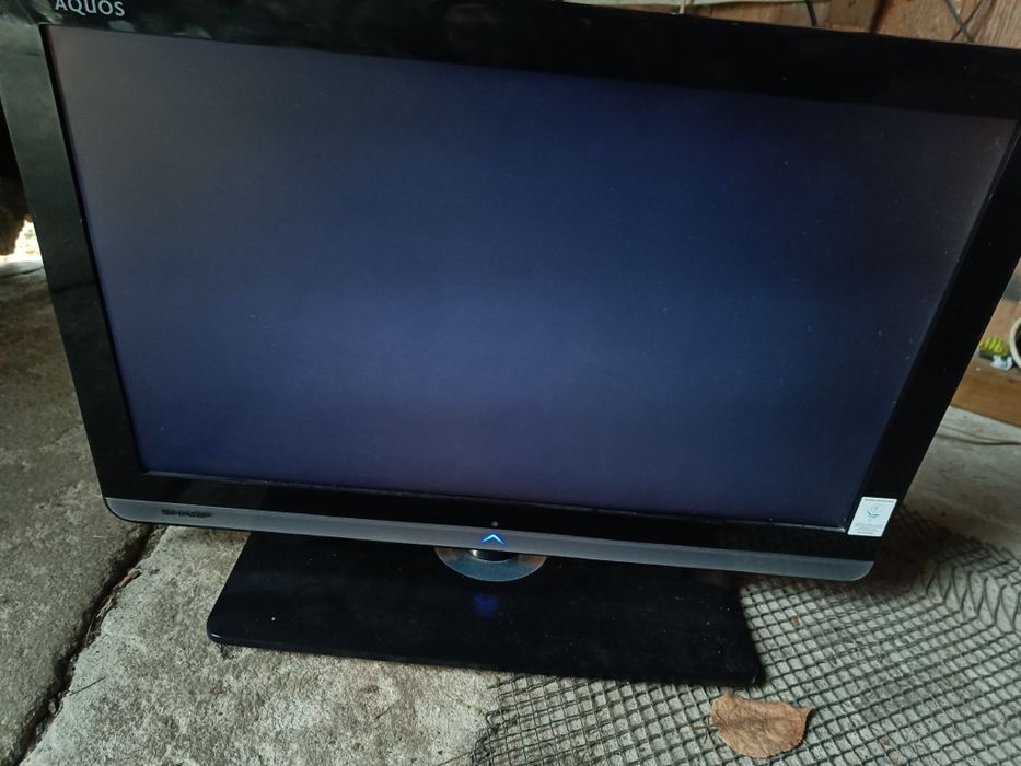 Telewizor Sharp Aquos 23 cale LCD DVB-T HDMI sprawny
