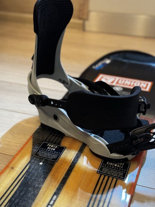 Сноубурд Flow Rush + крепи Union force
