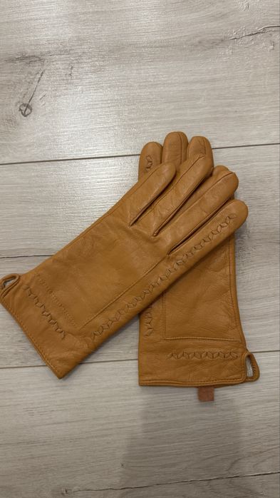 Шкіряні жіночі перчатки
