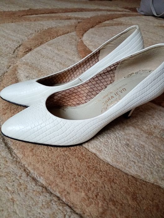 Buty damskie na szpikach r. 36