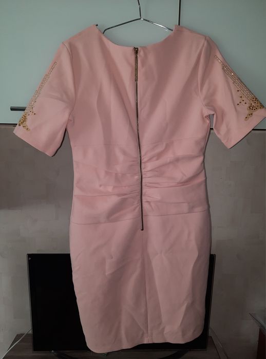 Сукня колір пудра XL