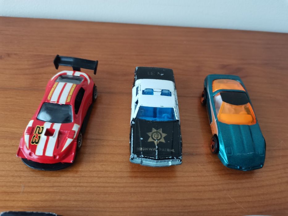 Hot wheels novos