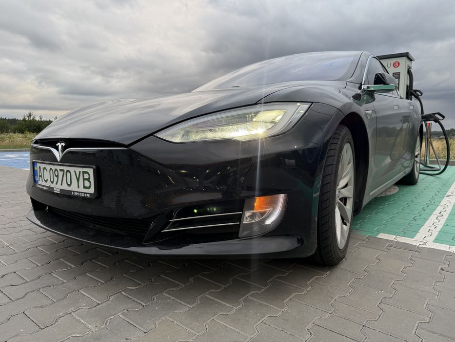 Tesla Model S 75D • 2018 • AWD • Безкоштовний Supercharging • Autopilot • Intel • Білий салон