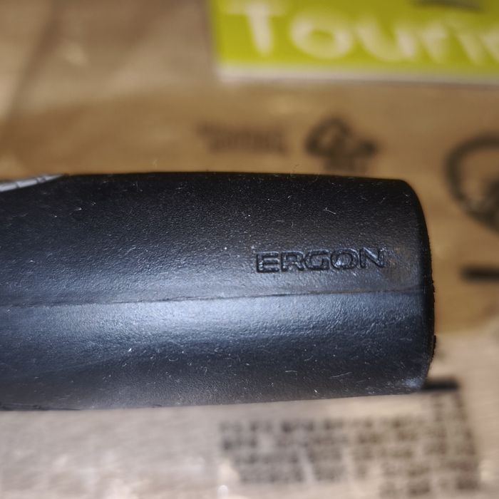 Gripy Ergon GP5 nowe