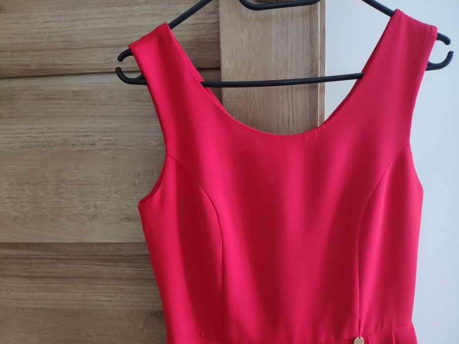 Czerwona sukienka rozmiar S