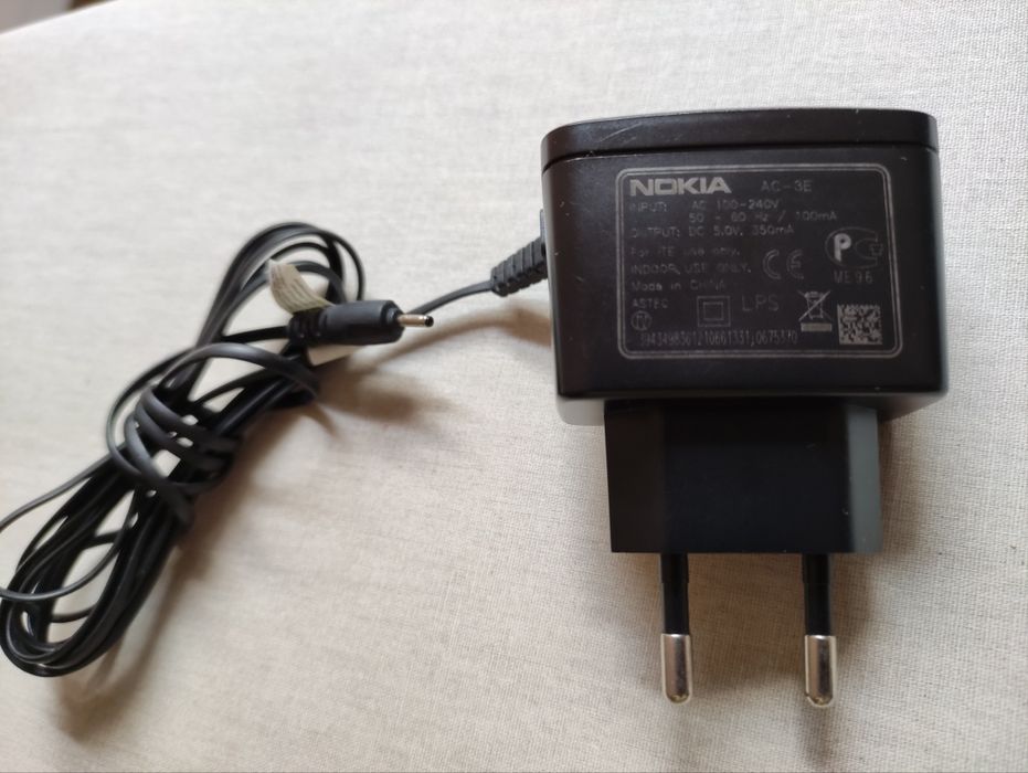 NOKIA Mobile Phone Chargers ("Standard" Pin and "Slim" Pin)64751783011202122