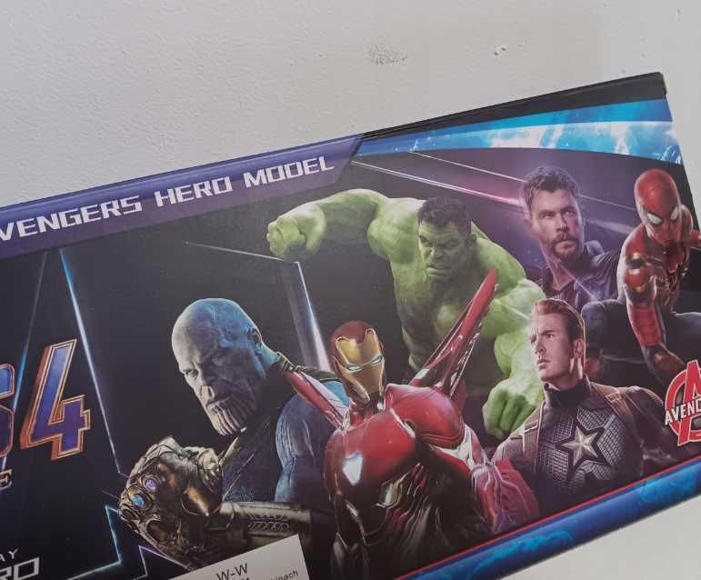 Ludziki Figurki Avengers Zestaw 5 sztuk Hulk Superman Thor