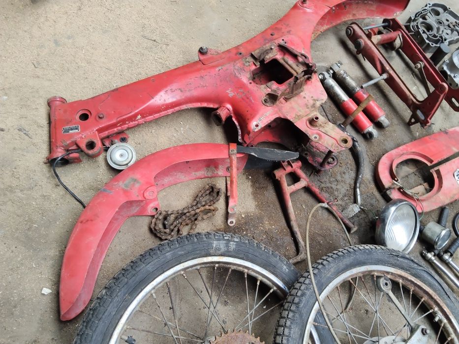 Peças Honda c110 anos 60