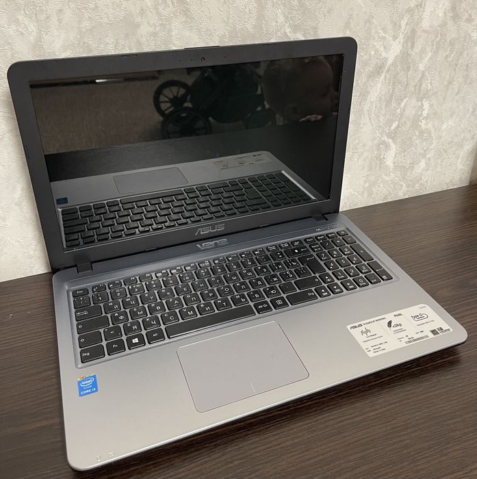ASUS F540L / Стан НОВОГО / Windows 10 / Батарея до 5 год