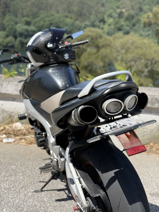 Suzuki GSR 600 2006