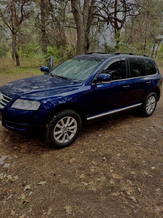 Volkswagen Touareg 2004 — 5.0 V10 TDI Битурбо (313 л.с., 750 Н·м) Ищете нереальную тягу и комфорт?