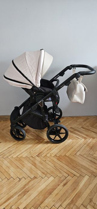 Wozek Adamex Nola 3 w 1 . Fotelik samochodowy + adaptery