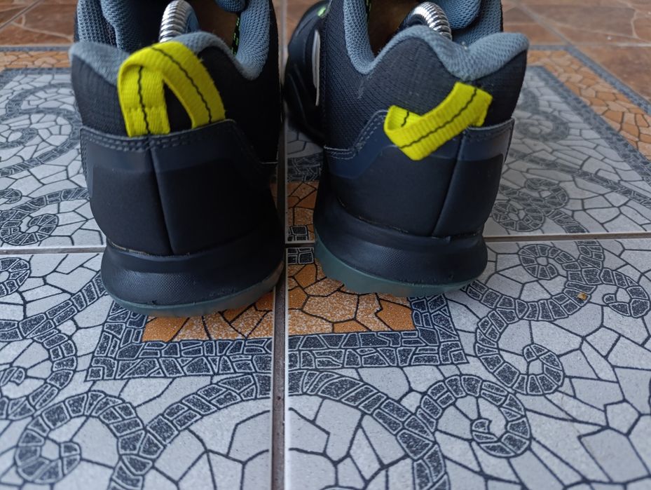 Adidas terrex 40p. чоловічі трекінгові кросівки.